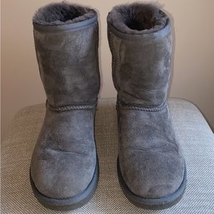 Uggs, gray, size 7